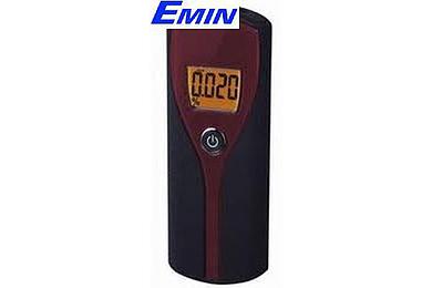 Đánh giá chuyên sâu về máy đo nồng độ cồn M&MPRO ATAMT125